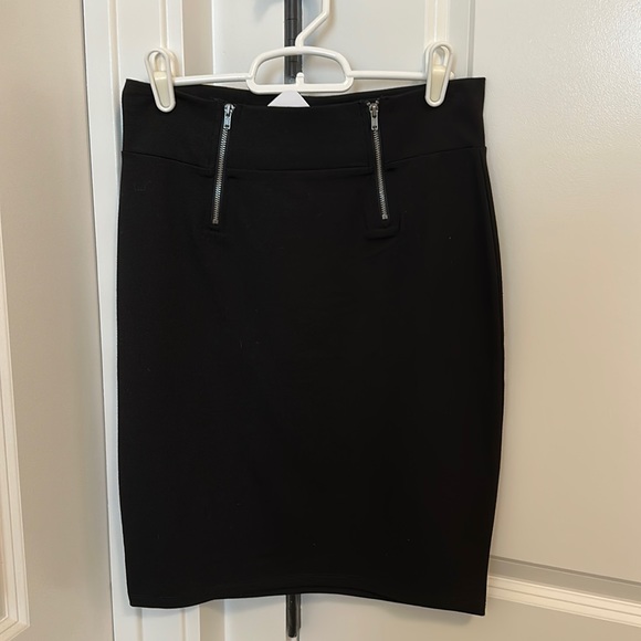 NWT Fabletics Leslie Pencil Skirt - Picture 1 of 4